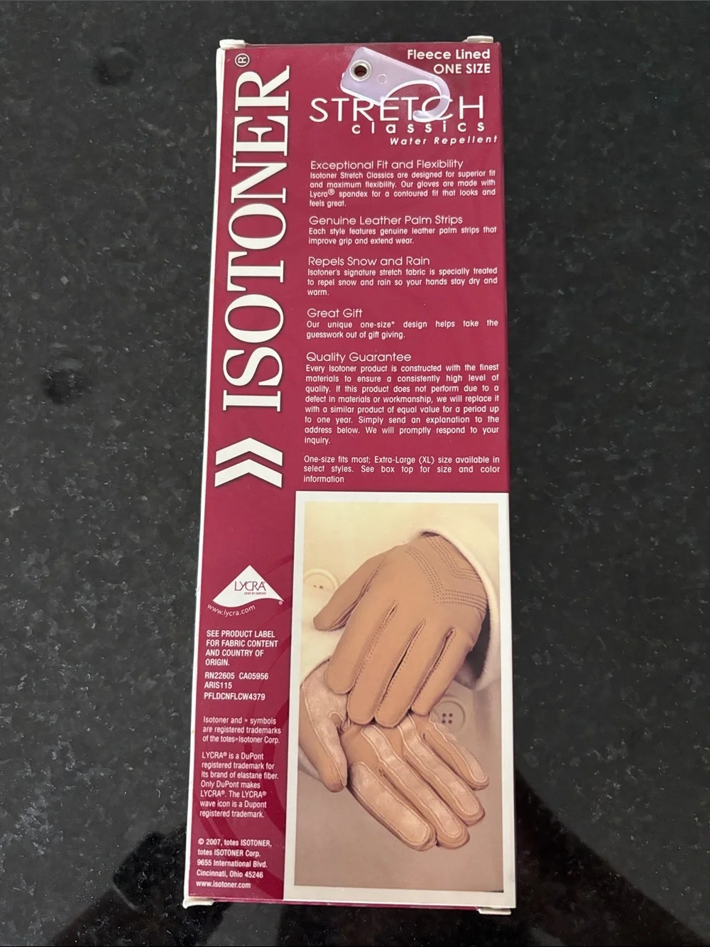 isotoner Cream Stretch Classics Fleece-Lined Gloves - Picture 2 of 3